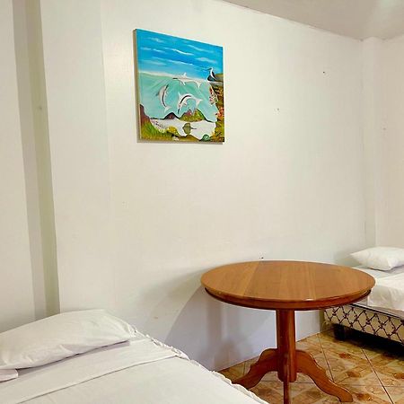 Hostal Vista Al Mar 호텔 푸에르토 바케리조 모레노 외부 사진