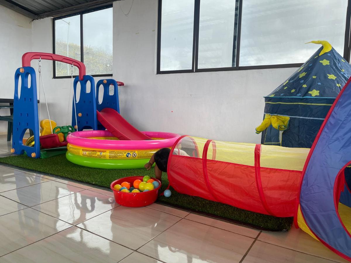 Hostal Vista Al Mar 호텔 푸에르토 바케리조 모레노 외부 사진