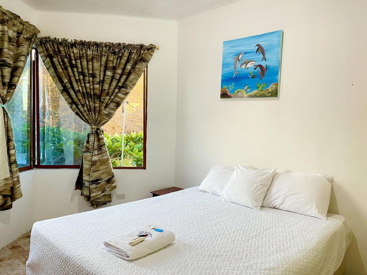 Hostal Vista Al Mar 호텔 푸에르토 바케리조 모레노 외부 사진