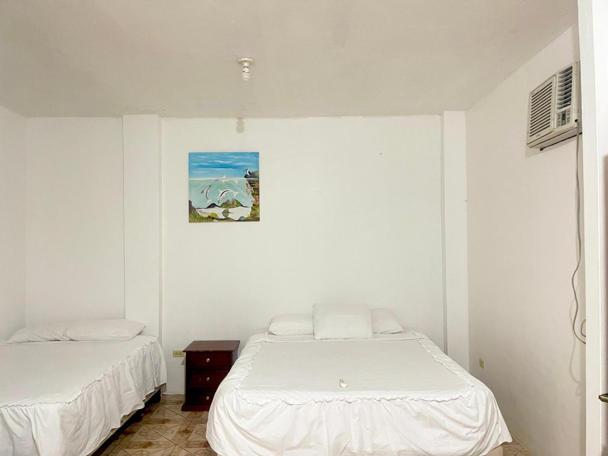 Hostal Vista Al Mar 호텔 푸에르토 바케리조 모레노 외부 사진