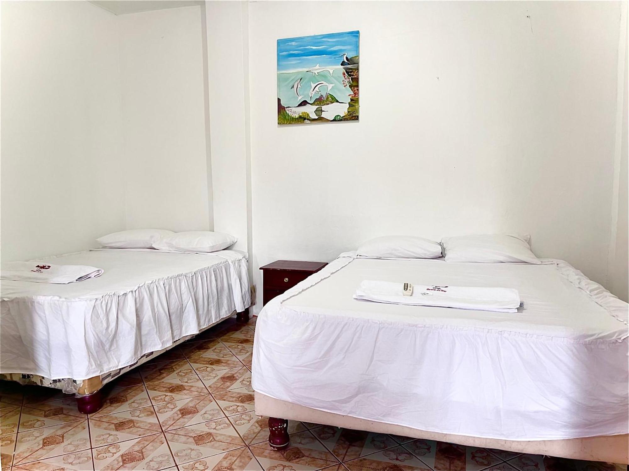 Hostal Vista Al Mar 호텔 푸에르토 바케리조 모레노 외부 사진